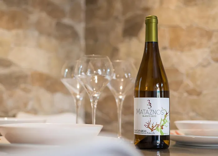 Home2book Cozy Duplex, Terrace & Pool, Caleta * 科斯塔卡莱塔